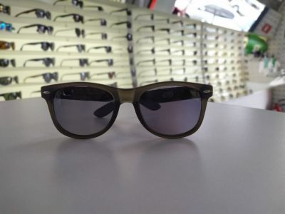 Óculos De Sol Modelo Quadrado C/ Acabamento Em Acetato